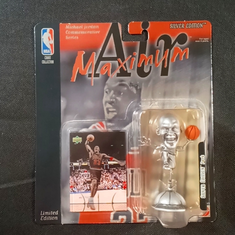 Maximum Air - 1999 - Michael Jordan Commemorative Series - Silver Edition Pack